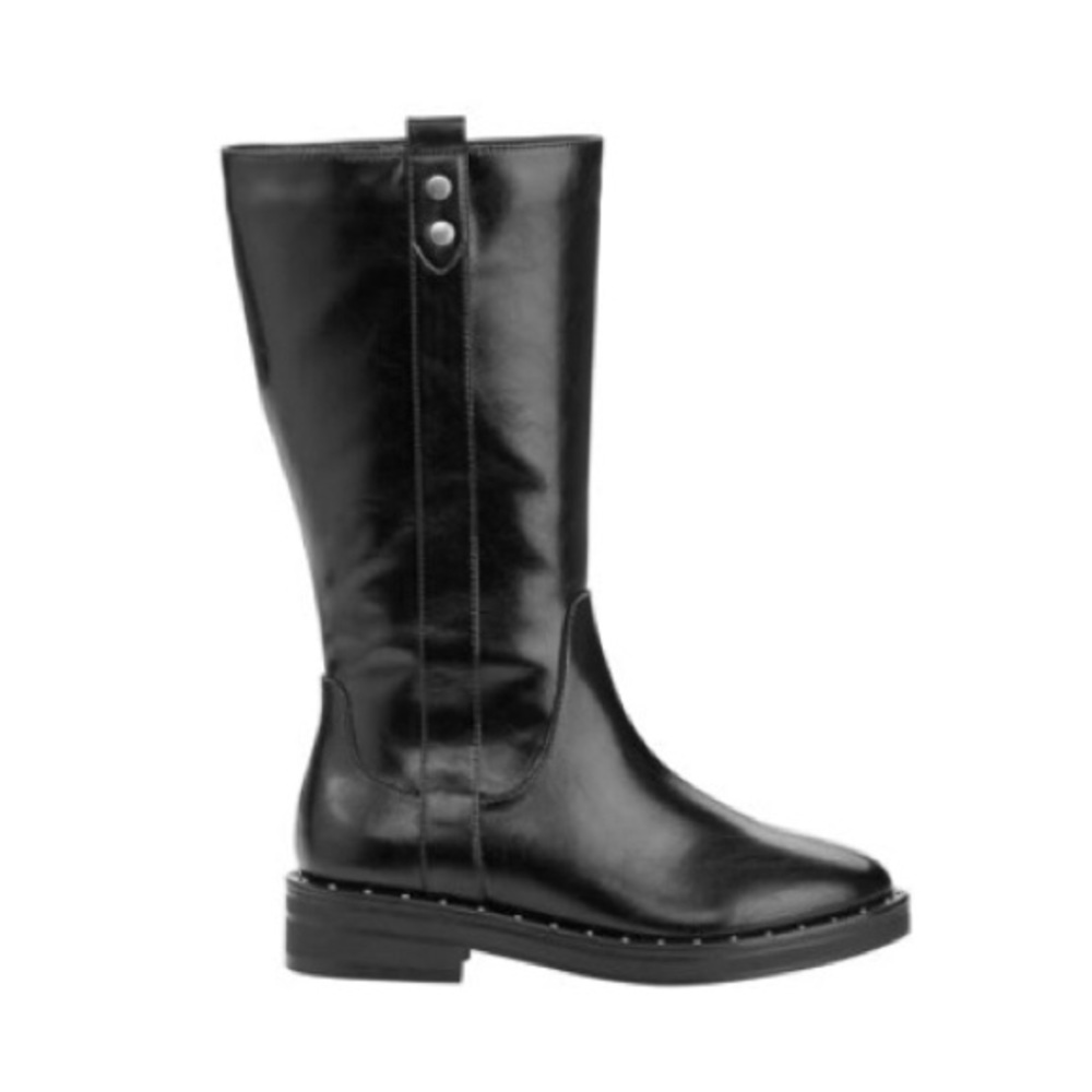 •Adoreable Boots